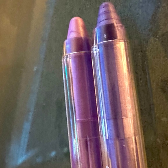 NWT Lavender Duo Eye Shadow Pencil - Picture 3 of 5